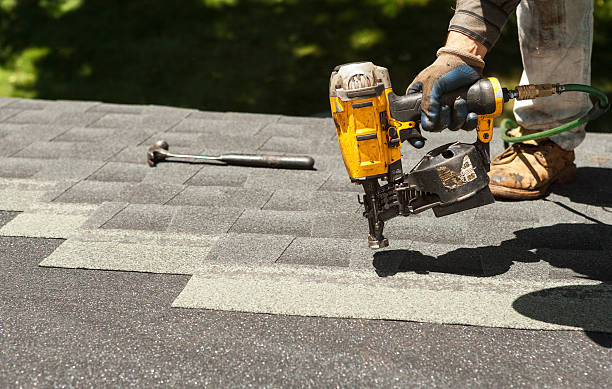 Best Roof Maintenance Services  in Fairfield, IA