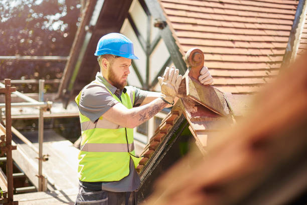 Best Residential Roofing Contractor  in Fairfield, IA